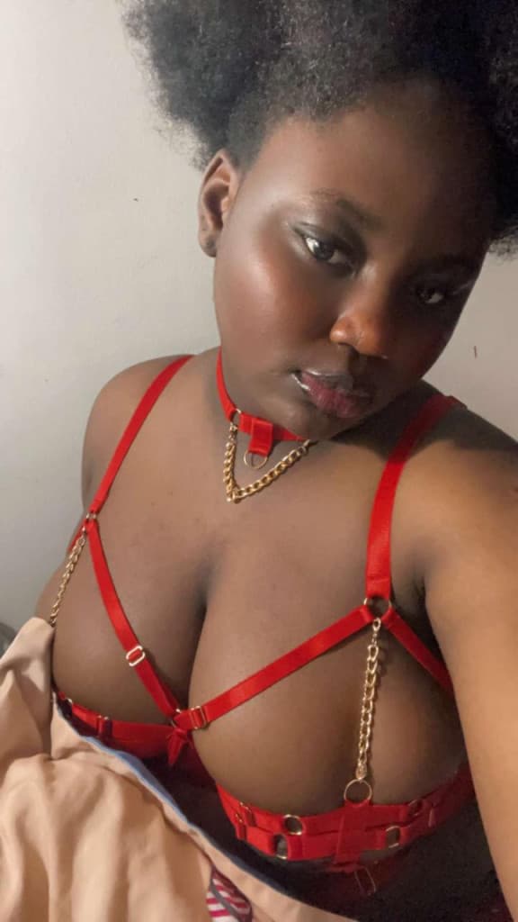 Lucy - escort photo 2 in Dubai