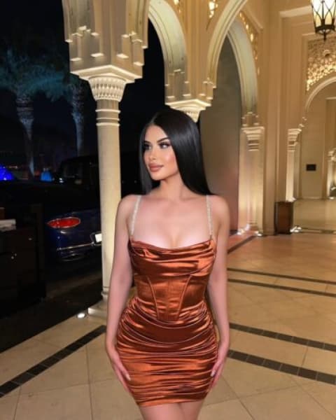Sarah - escort photo 3 in Dubai