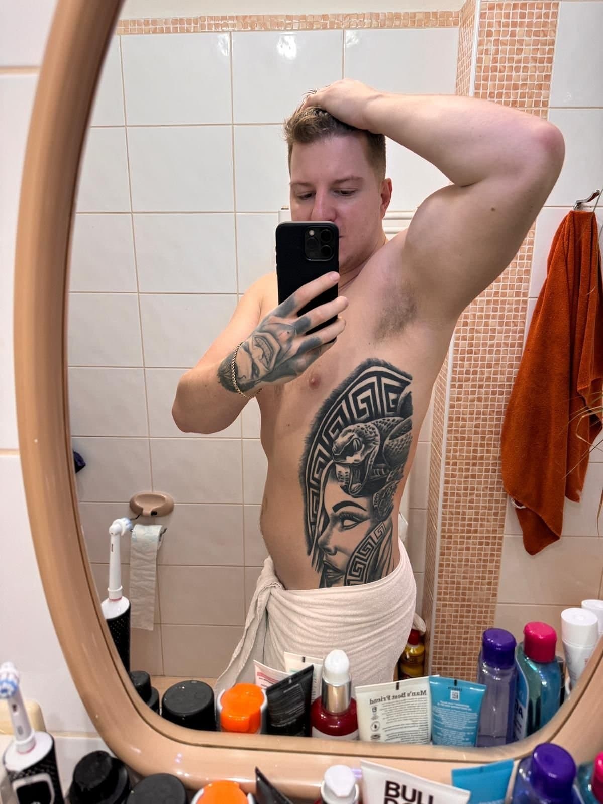 William - escort photo 5 in Dubai