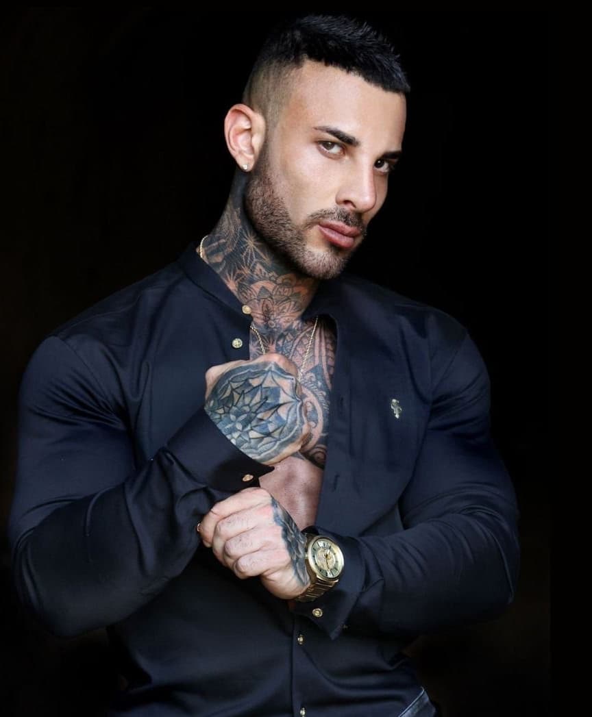 Gianluigi volti XXL - escort photo 1 in Dubai