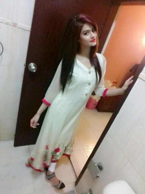 Indian Dubai Escorts - صورة مرافقة 2 في Dubai