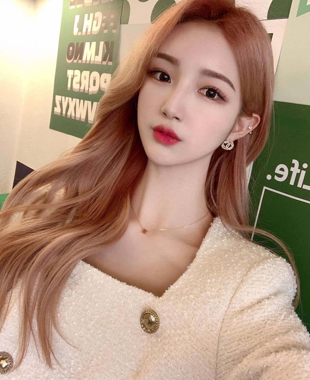 Layla - фото эскорт 2 в Dubai