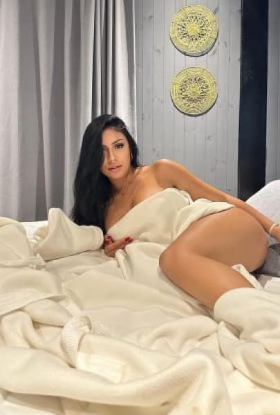 Sofia - escort photo 2 in Dubai