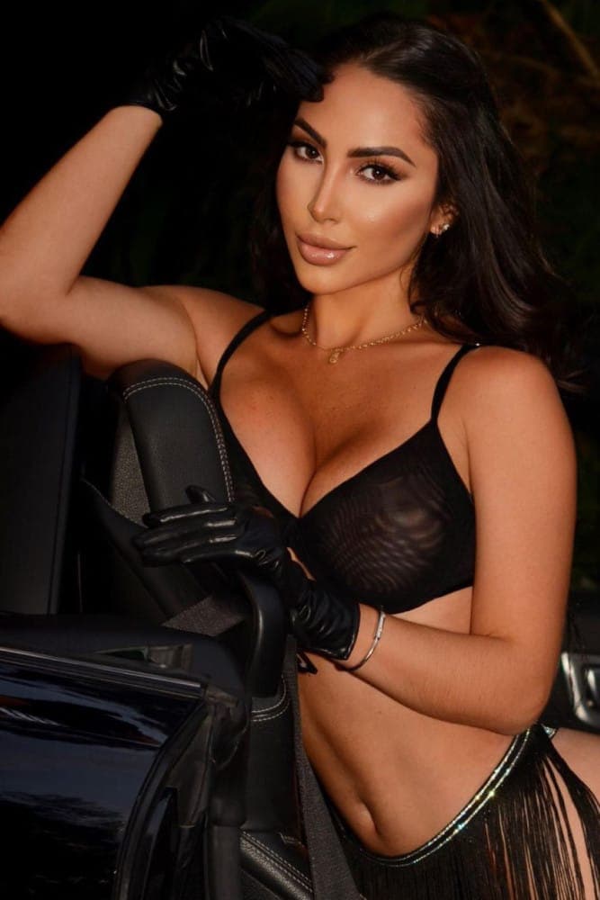 Darina - escort photo 2 in Dubai