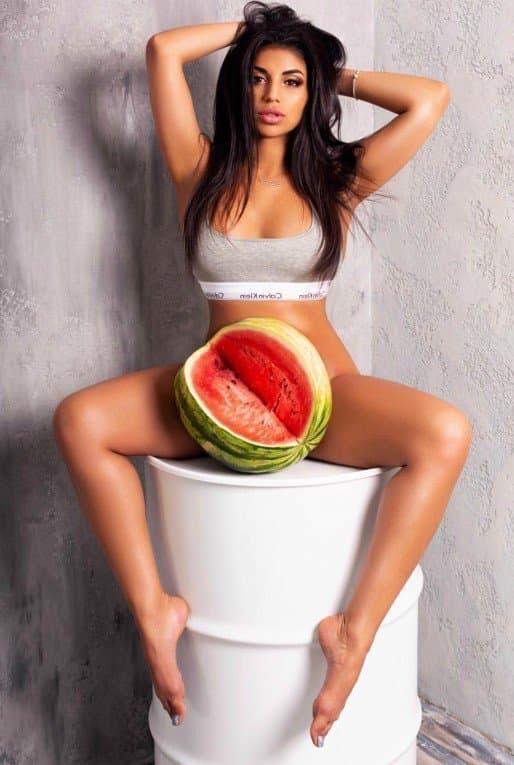 Izabella - escort photo 1 in Dubai