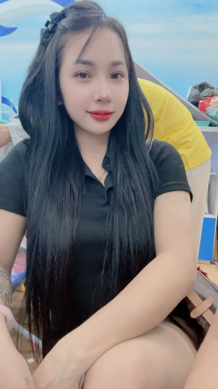 Trà My - escort photo 4 in Dubai