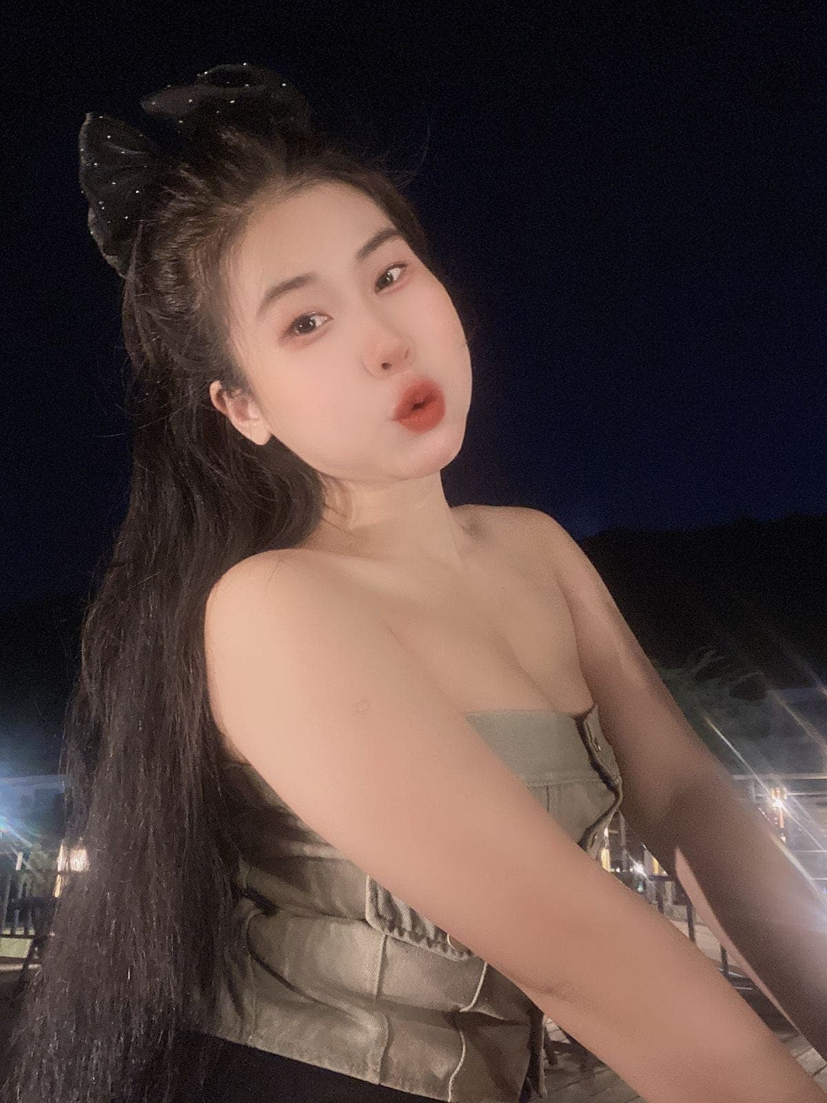 Ngọc Trinh - escort photo 5 in Dubai