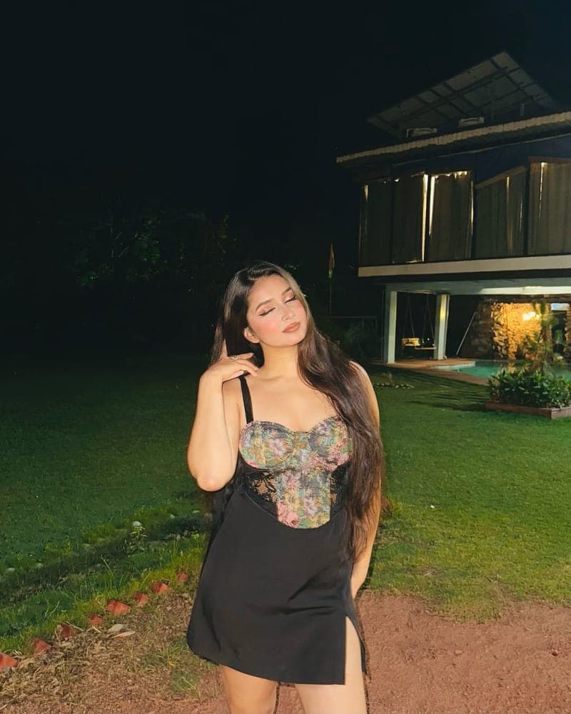 Bhargavi - escort photo 3 in Dubai