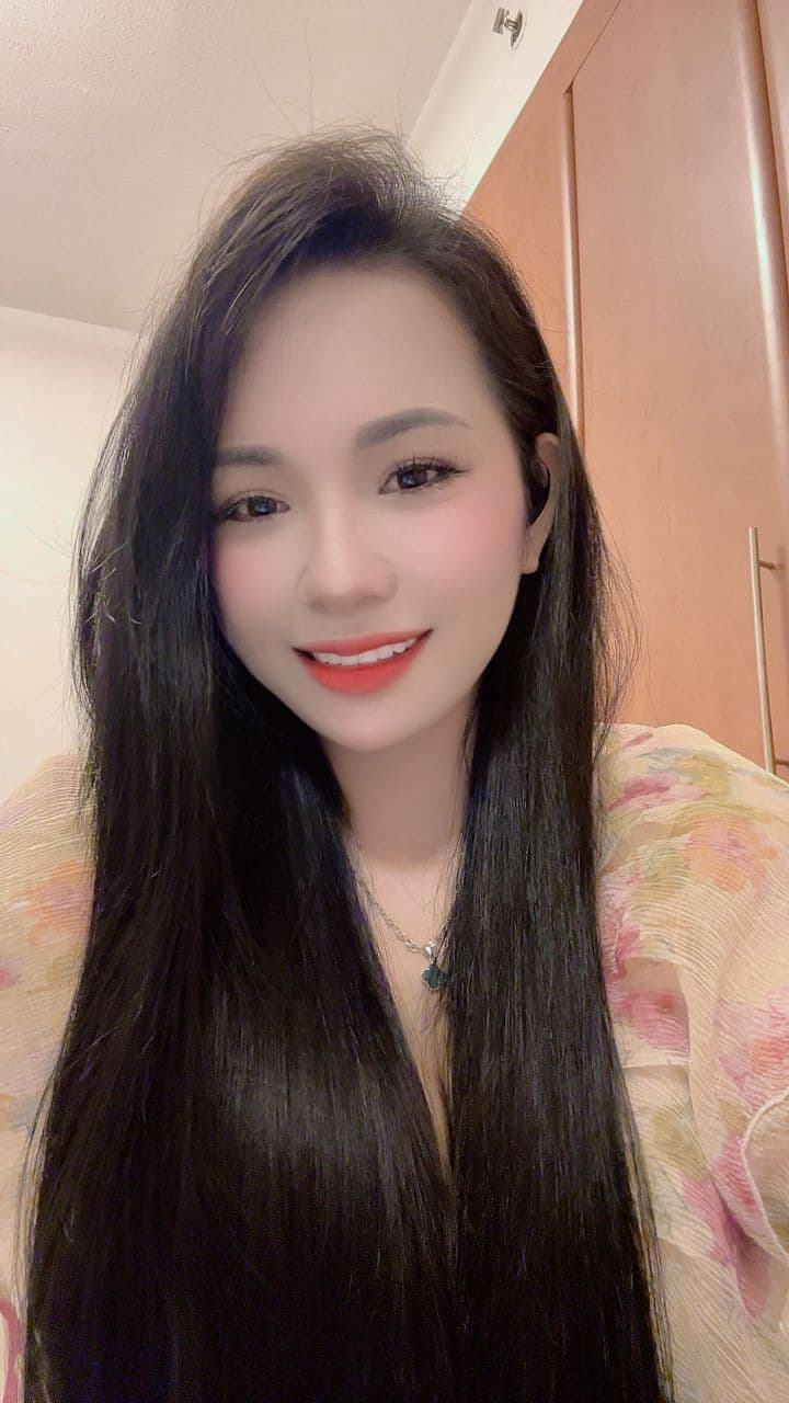 Hoài thu - escort photo 5 in Dubai