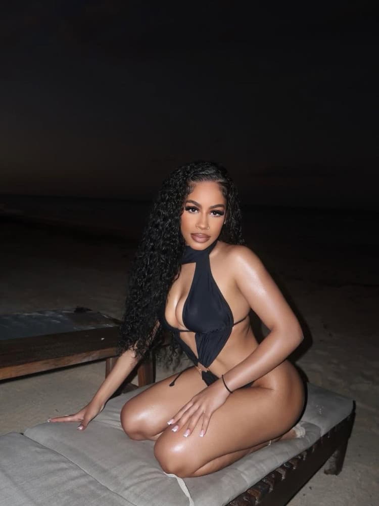 Eleanor - escort photo 4 in Dubai