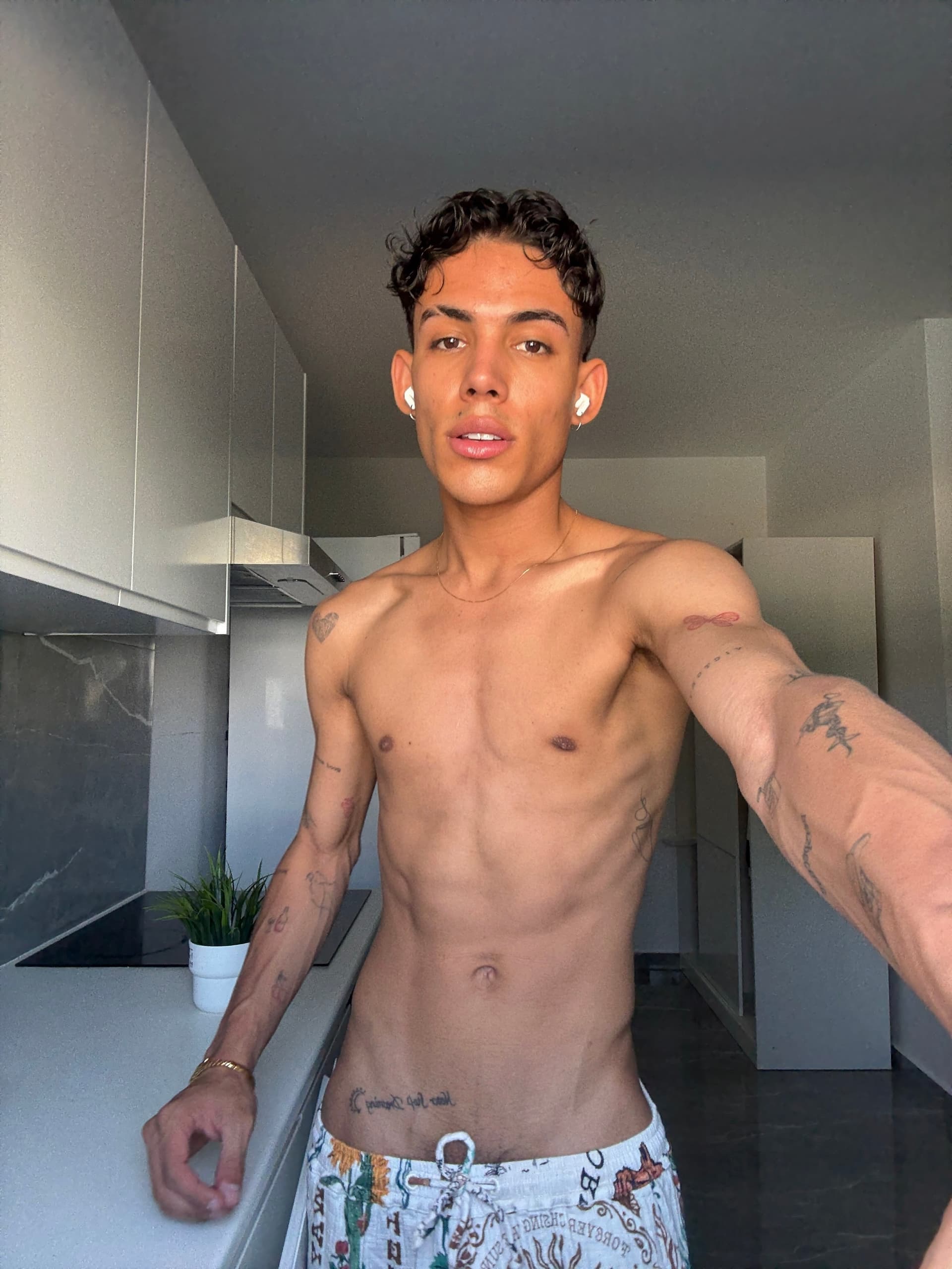 Latín Boy - escort photo 22 in Dubai