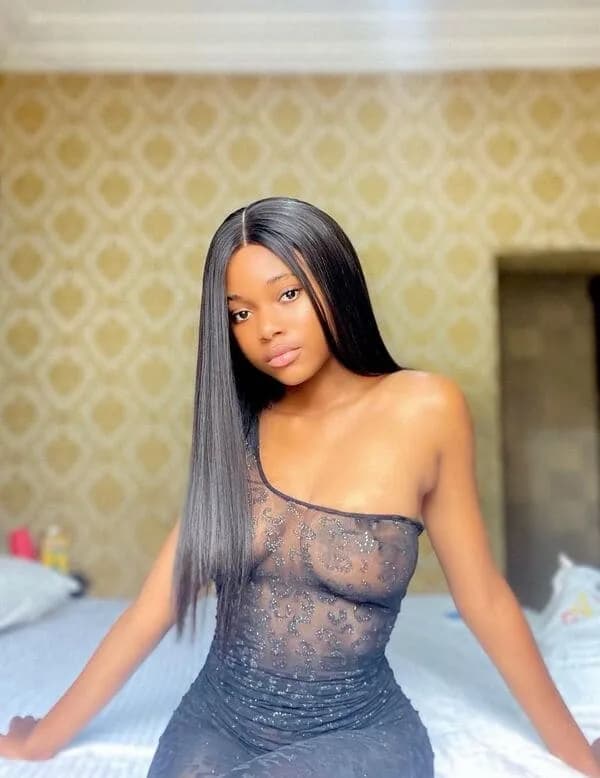 Ella - escort photo 2 in Dubai