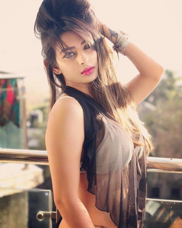 Aditi +971 58 122 7090 - صورة مرافقة 9 في Dubai