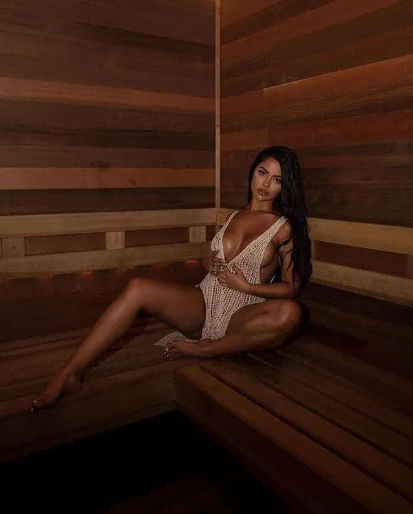 Amanda - фото эскорт 4 в Dubai