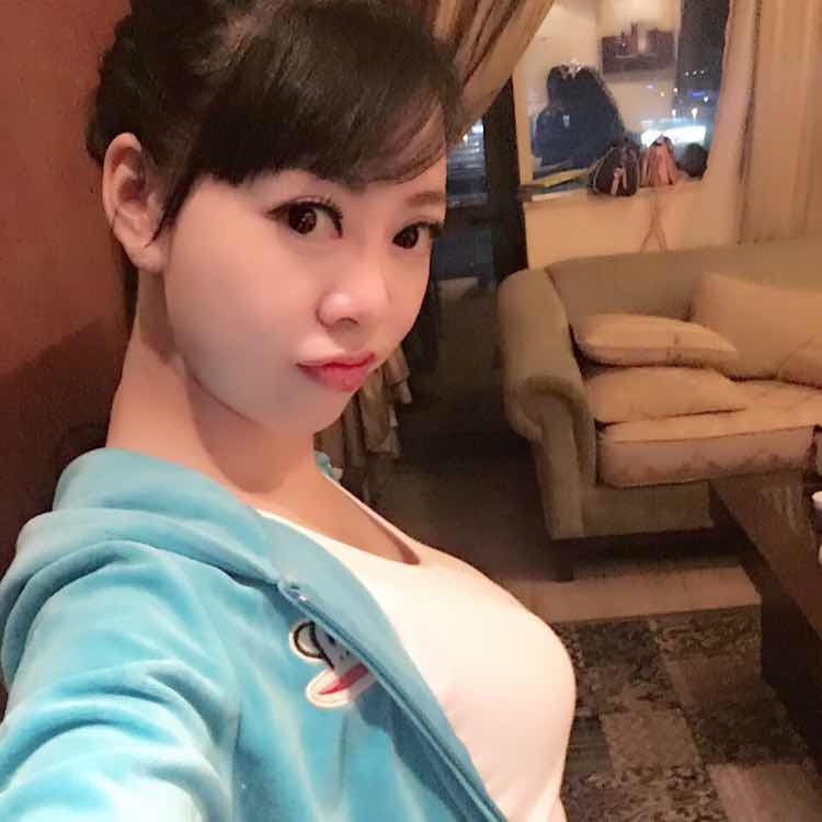 Amy - escort photo 1 in Dubai