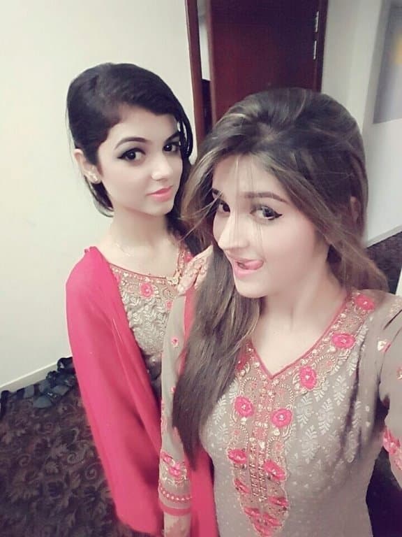 SAKSHI-indian Escorts - фото эскорт 30 в Dubai