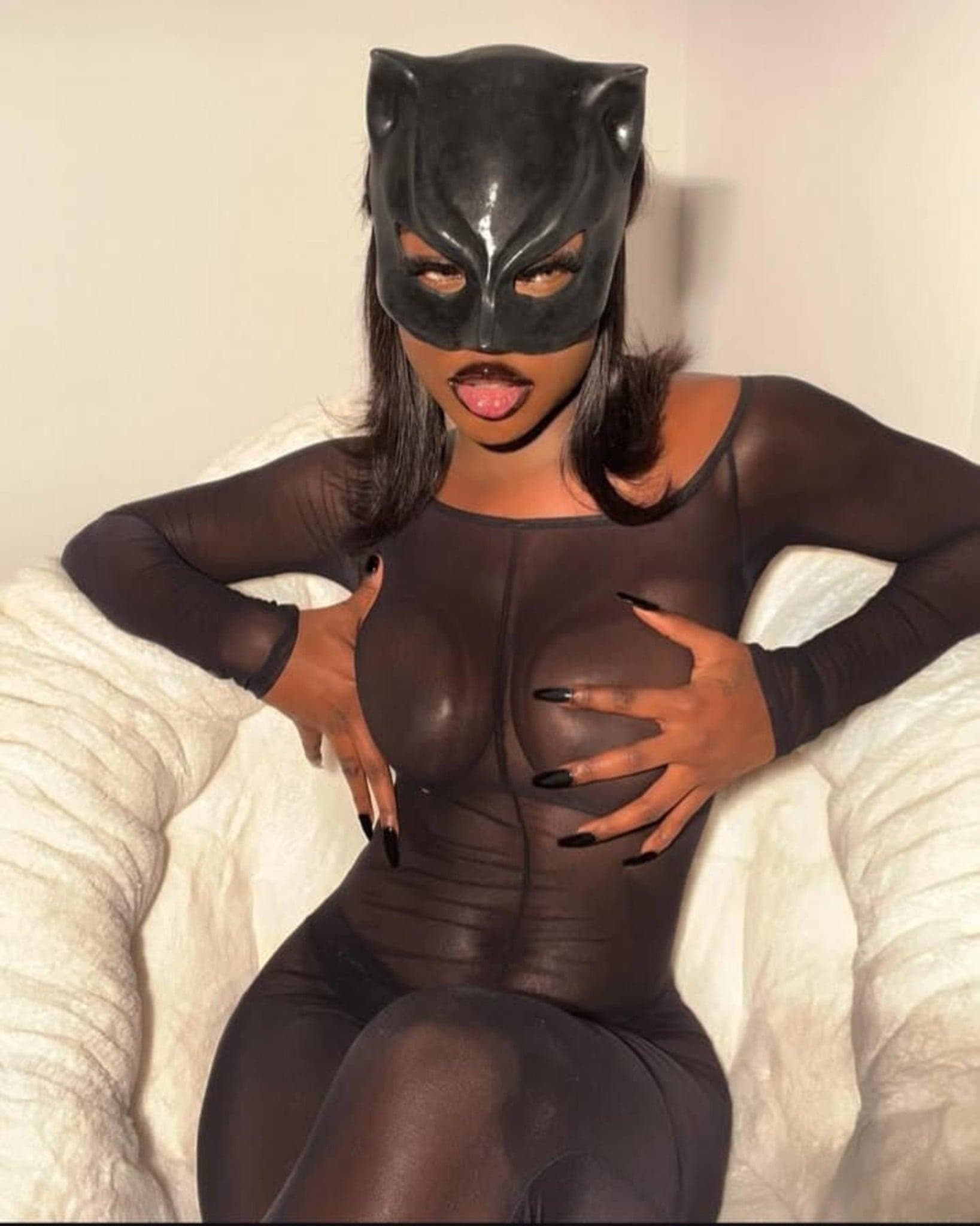 Gift - фото эскорт 1 в Dubai