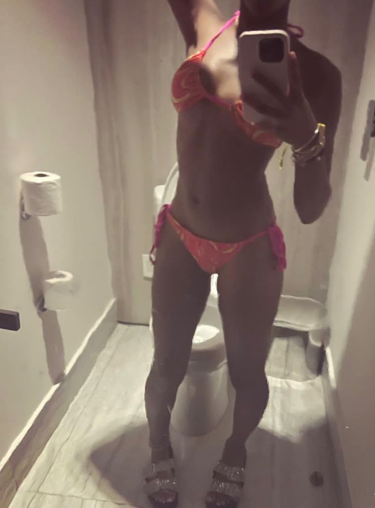 Ginaa - escort photo 1 in Dubai