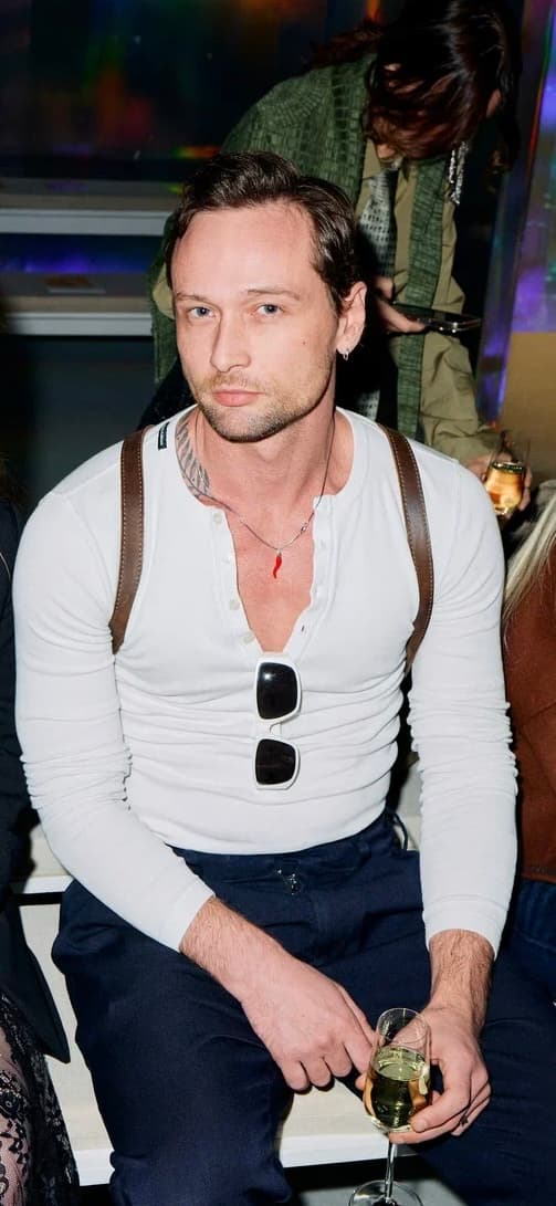 Vlad - escort photo 5 in Dubai