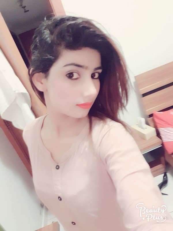 Shruti-indian Escorts - صورة مرافقة 12 في Dubai