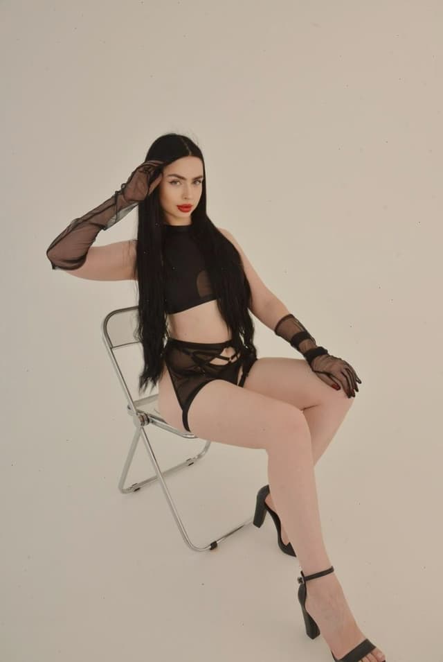 Just Landed New Escort Ivy - photo