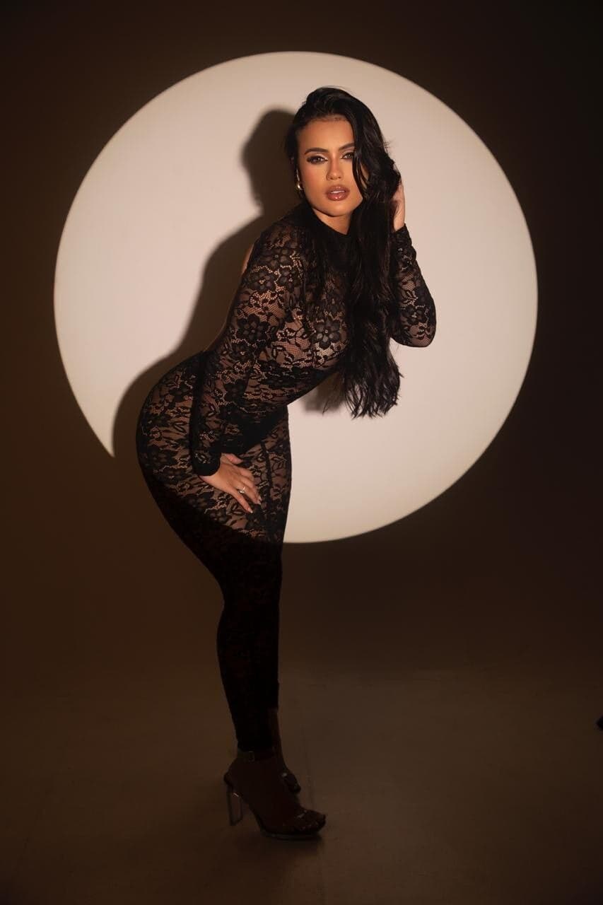 Zaina - escort photo 1 in Dubai