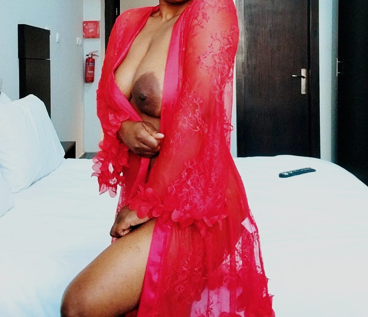 Sashy - escort photo 9 in Dubai