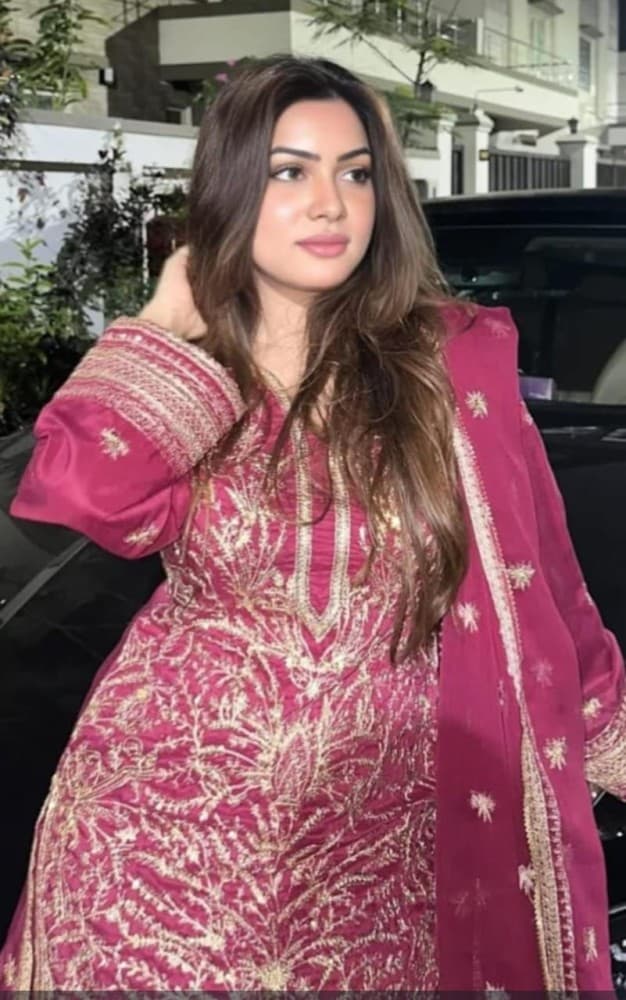 Mahi Khan - صورة مرافقة 3 في Dubai