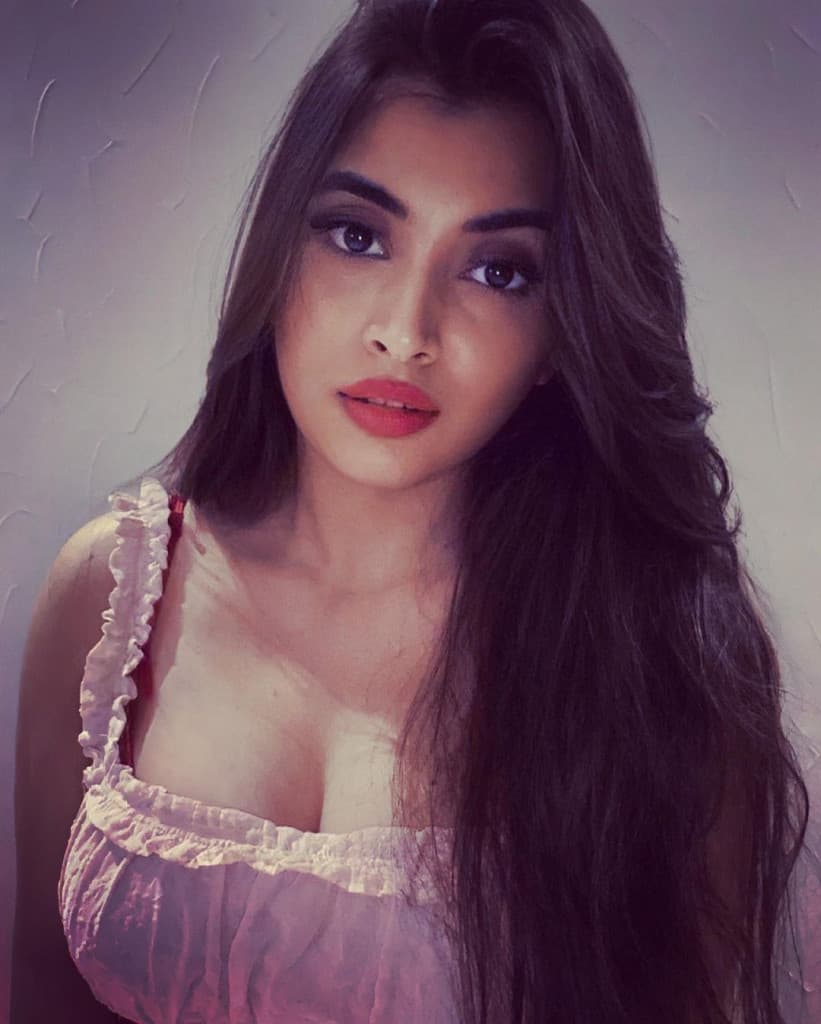 Priya first time coming in Dubai - escort photo 2 in Dubai