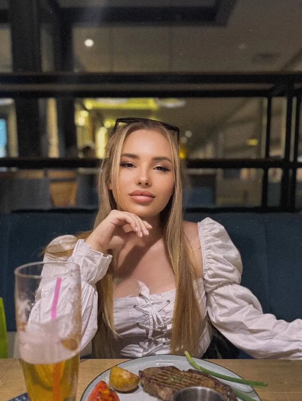 Anna Top New - صورة مرافقة 5 في Dubai